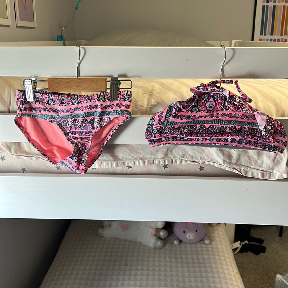 5/30$ Hula Star bathing suit size 6